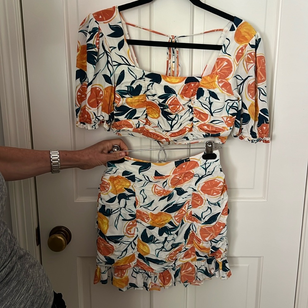 Seven Wonders Two Piece Set